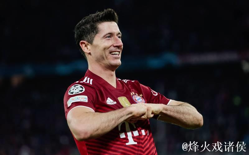 莱万多夫斯基荣膺本赛季德甲最佳球员