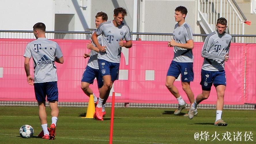 拜仁：一线队4月6日恢复场地训练 将分小组进行